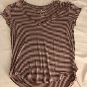 AMERICAN EAGLE VNECK SHIRT